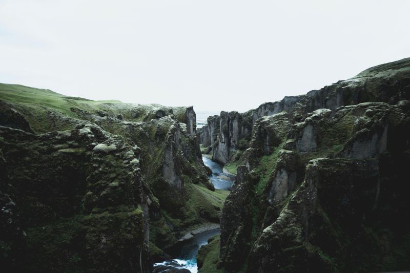 geoffrey-lucas-rPkC3viHxug-unsplash